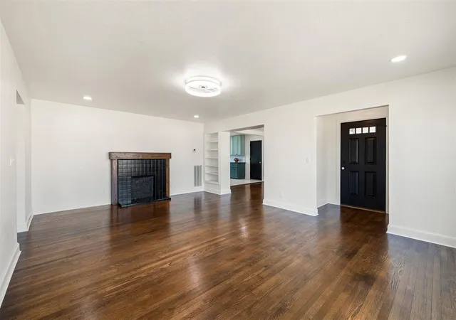 Photo 3 of Single family home for sale at 1601 Highway 62, Chickasha, OK 73018 | MLS# 1249921 | Listing updated on 2026-09-21