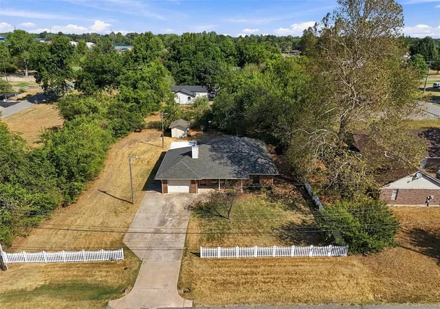 Photo 2 of Single family home for sale at 14825 1st Street, Choctaw, OK 73020 | MLS# 1249931 | Listing updated on 2026-09-20