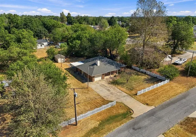 Photo 3 of Single family home for sale at 14825 1st Street, Choctaw, OK 73020 | MLS# 1249931 | Listing updated on 2026-09-20