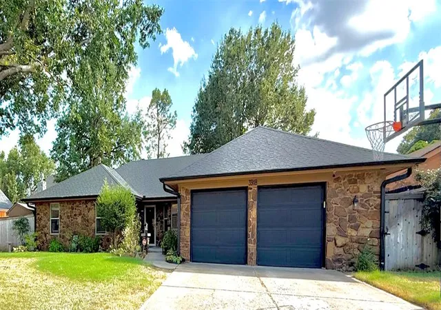 Photo 1 of Single family home for sale at 3918 Brookhollow Rd, Norman, OK 73072 | MLS# 1249935 | Listing updated on 2026-09-21