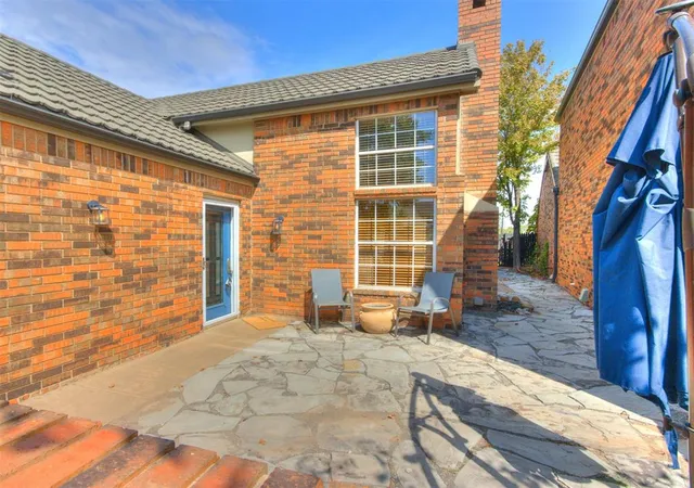 Listing Photo 4 - Condo for sale in building located at 11811 Springhollow Rd, Oklahoma City, OK 73120