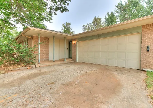 Photo 2 of Single family home for sale at 8200 Karla Ln, Oklahoma City, OK 73132 | MLS# 1249953 | Listing updated on 2026-10-20