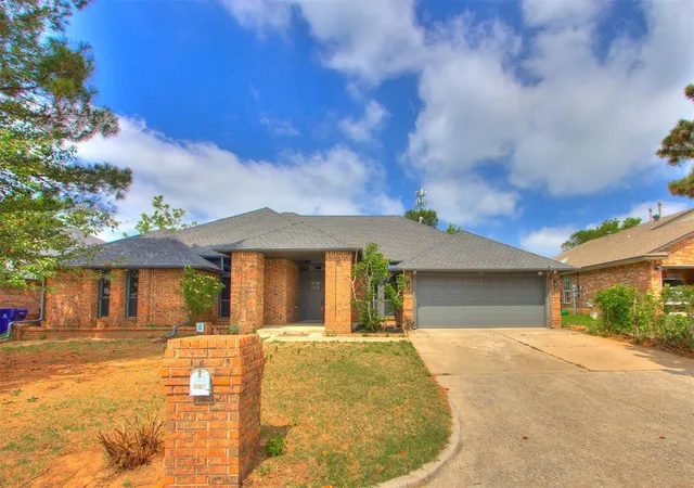 Photo 2 of Single family home for sale at 209 Tumbleweed Rd, Yukon, OK 73099 | MLS# 1249956 | Listing updated on 2026-09-20