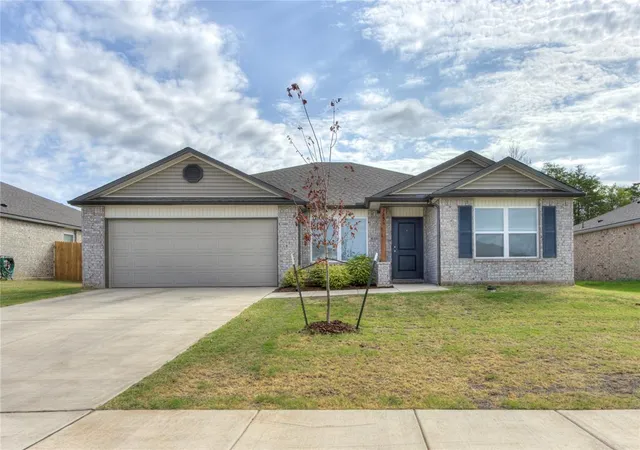 Photo 1 of Single family home for sale at 3856 Ada Ave, Harrah, OK 73045 | MLS# 1249975 | Listing updated on 2026-10-06