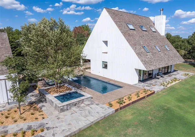Photo 2 of Single family home for sale at 12401 N Bryant Ave, Edmond, OK 73013 | MLS# 1249984 | Listing updated on 2026-10-07