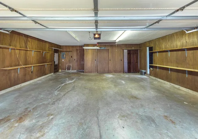 Photo 43 of Sale Pending at 1109 Sherwood Rd, Clinton, OK 73601 | MLS# 1249988 | Listing updated on 2026-09-29