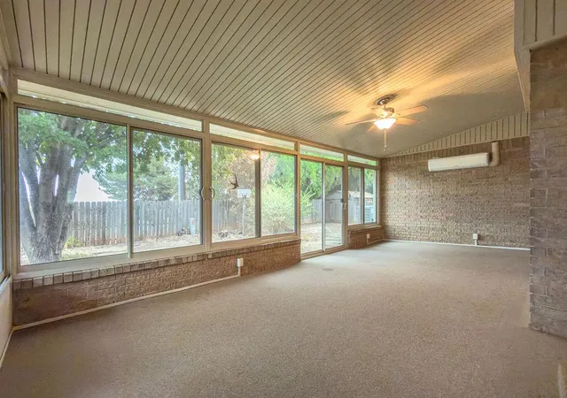 Photo 4 of Sale Pending at 1109 Sherwood Rd, Clinton, OK 73601 | MLS# 1249988 | Listing updated on 2026-09-29