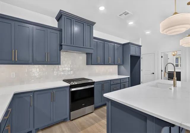 Photo 3 of Single family home for sale at 1813 Long Cvs Ave, Yukon, OK 73099 | MLS# 1249989 | Listing updated on 2026-09-23
