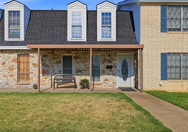 Photo 1 of Townhouse for sale at 705 N Broadway Ave #705, Hobart, OK 73651 | MLS# 1249992 | Listing updated on 2026-09-29