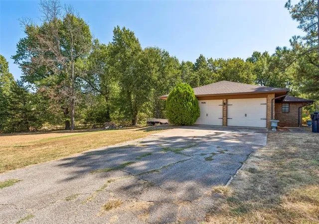 Photo 3 of Single family home for sale at 14016 W Andrew Ln, Newalla, OK 74857 | MLS# 1249997 | Listing updated on 2026-09-19