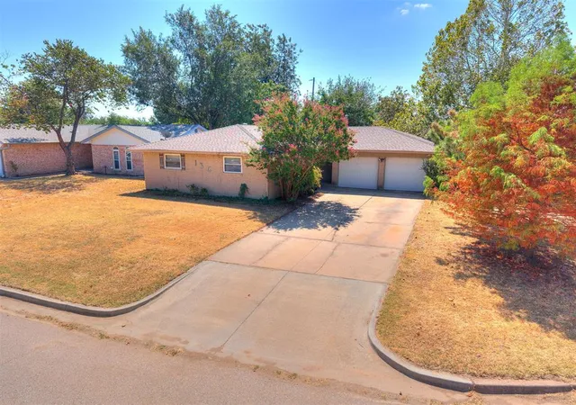 Photo 3 of Sale Pending at 136 SW 5th Street, Moore, OK 73160 | MLS# 1250005 | Listing updated on 2026-09-28