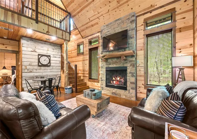 Photo 1 of Single family home for sale at 111 Fork Crk Trl, Broken Bow, OK 74728 | MLS# 1250015 | Listing updated on 2026-09-19