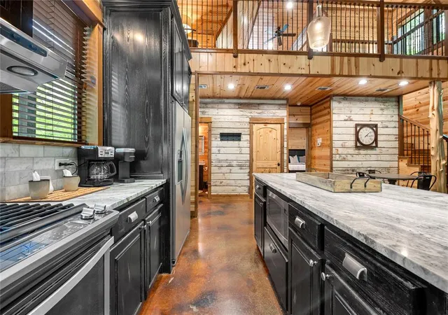 Photo 3 of Single family home for sale at 111 Fork Crk Trl, Broken Bow, OK 74728 | MLS# 1250015 | Listing updated on 2026-09-19