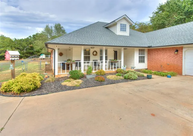 Photo 2 of Single family home for sale at 18901 Courtney Ln, Newalla, OK 74857 | MLS# 1250018 | Listing updated on 2026-09-20