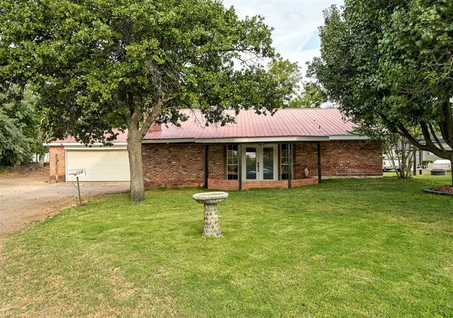 Photo 1 of Single family home for sale at 108 Wild Rose Rd, Fort Cobb, OK 73038 | MLS# 1250024 | Listing updated on 2026-09-26
