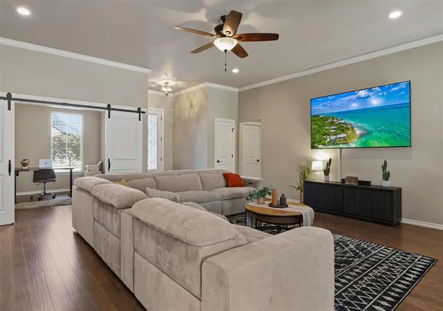 Photo 4 of Single family home for sale at 5526 Painted Pony Rd, Warr Acres, OK 73132 | MLS# 1250031 | Listing updated on 2026-09-20