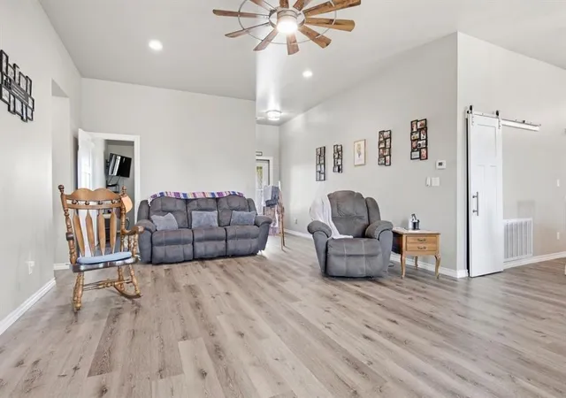 Photo 4 of Single family home for sale at 42628 Skyview Dr, Wanette, OK 74878 | MLS# 1250032 | Listing updated on 2026-10-08