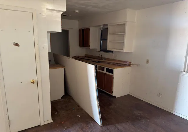 Photo 4 of Single family home for sale at 400 SE 3rd Street, Geary, OK 73040 | MLS# 1250034 | Listing updated on 2026-10-08