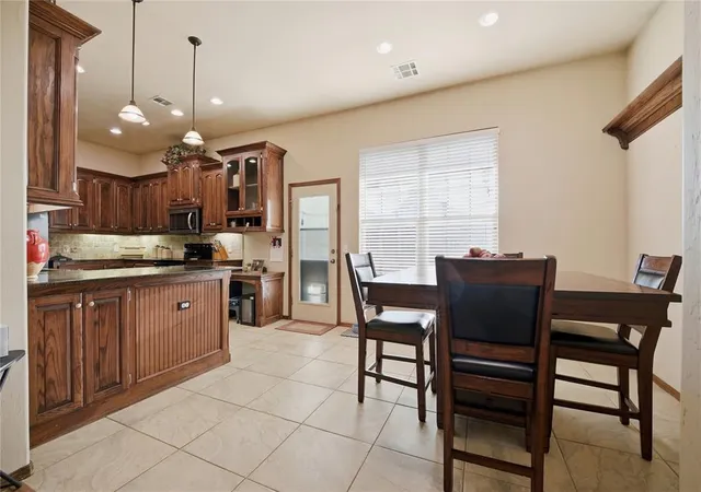Photo 3 of Single family home for sale at 4220 Kensington Dr, Moore, OK 73160 | MLS# 1250039 | Listing updated on 2026-09-23