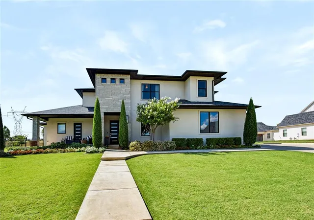 Photo 1 of Single family home for sale at 21485 S Sawtooth Cir, Edmond, OK 73012 | MLS# 1250044 | Listing updated on 2026-09-20