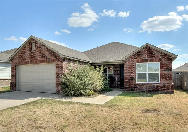 Photo 1 of Single family home for sale at 1837 Oxen Ln, El Reno, OK 73036 | MLS# 1250047 | Listing updated on 2026-09-30
