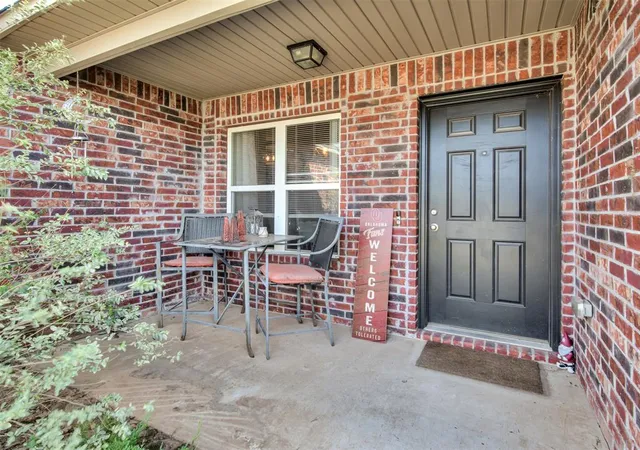 Photo 2 of Single family home for sale at 1837 Oxen Ln, El Reno, OK 73036 | MLS# 1250047 | Listing updated on 2026-09-30