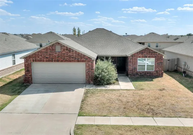 Photo 3 of Single family home for sale at 1837 Oxen Ln, El Reno, OK 73036 | MLS# 1250047 | Listing updated on 2026-09-30