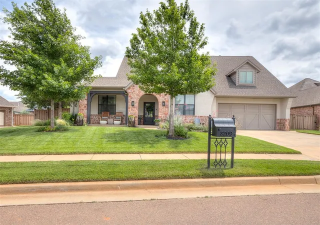 Single family home for sale at 3209 Silvercliffe Ct, Edmond, OK 73012 | MLS# 1250054