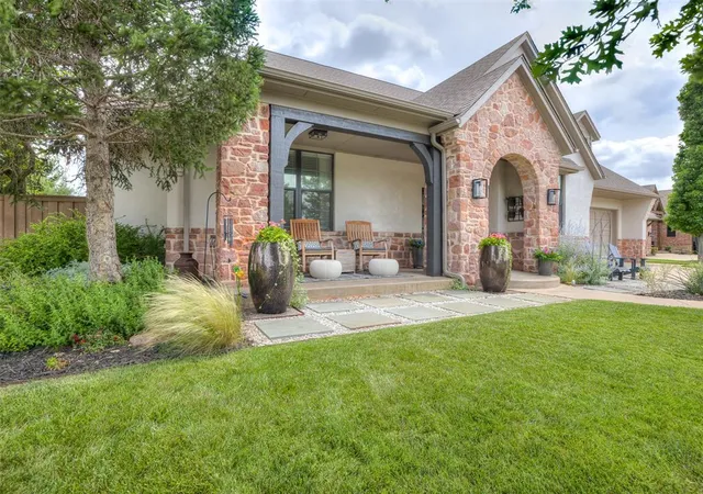 Photo 3 of Single family home for sale at 3209 Silvercliffe Ct, Edmond, OK 73012 | MLS# 1250054 | Listing updated on 2026-10-20