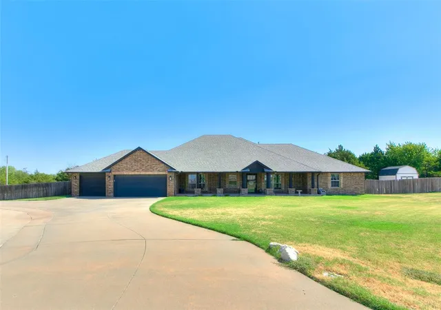 Photo 1 of Single family home for sale at 4500 Hillside Ln, Edmond, OK 73025 | MLS# 1250055 | Listing updated on 2026-10-11