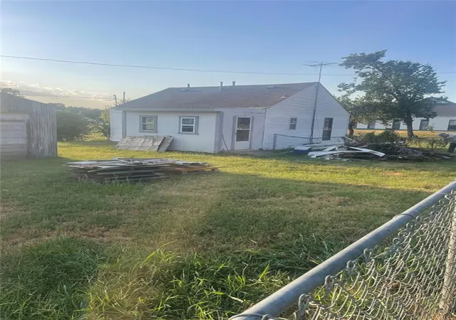 Photo 3 of Single family home for sale at 230 E Broadway St, Lexington, OK 73051 | MLS# 1250061 | Listing updated on 2026-09-20