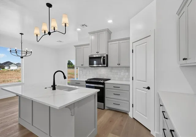 Photo 3 of Single family home for sale at 1920 Sage Valley Ter, Yukon, OK 73099 | MLS# 1250069 | Listing updated on 2026-10-21