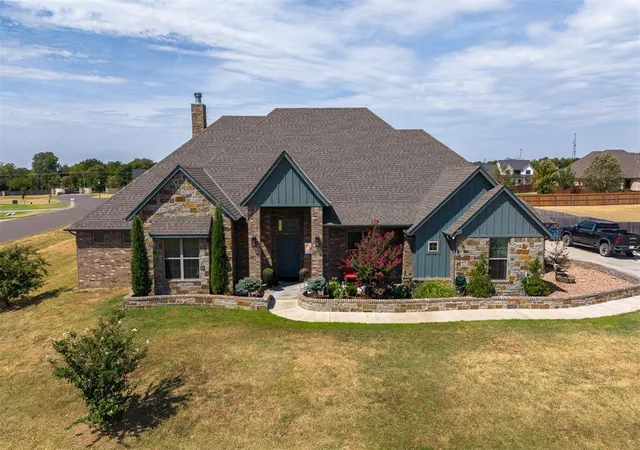 Photo 1 of Single family home for sale at 995 Bivium Cir, Newcastle, OK 73065 | MLS# 1250073 | Listing updated on 2026-10-05