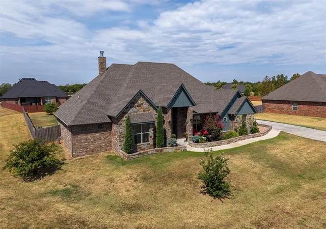 Photo 2 of Single family home for sale at 995 Bivium Cir, Newcastle, OK 73065 | MLS# 1250073 | Listing updated on 2026-10-05