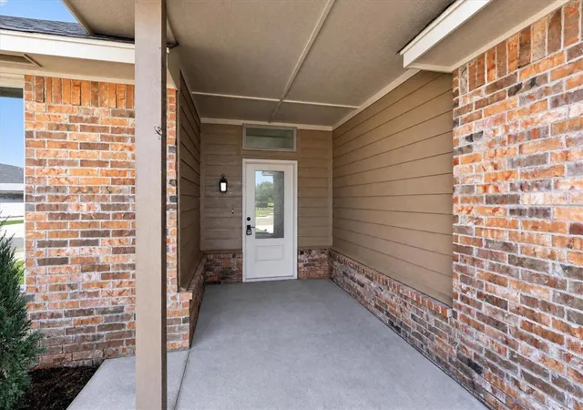Single family home for sale at 1924 Sage Valley Ter, Yukon, OK 73099 | MLS# 1250082