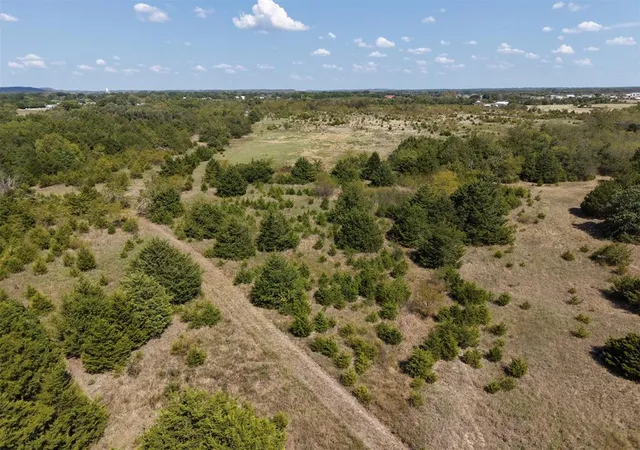 Photo 2 of Land for sale at 725 S Okmulgee St, Wetumka, OK 74883 | MLS# 1250083 | Listing updated on 2026-09-29