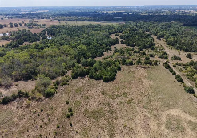 Photo 3 of Land for sale at 725 S Okmulgee St, Wetumka, OK 74883 | MLS# 1250083 | Listing updated on 2026-09-29