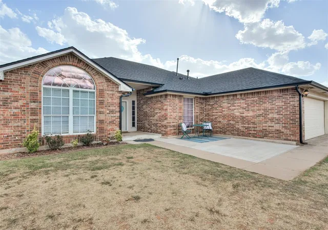 Photo 2 of Single family home for sale at 11712 SW 7th Street, Yukon, OK 73099 | MLS# 1250088 | Listing updated on 2026-09-21