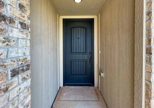 Photo 1 of Single family home for sale at 4812 Crystal Hl Dr, Oklahoma City, OK 73179 | MLS# 1250093 | Listing updated on 2026-09-20
