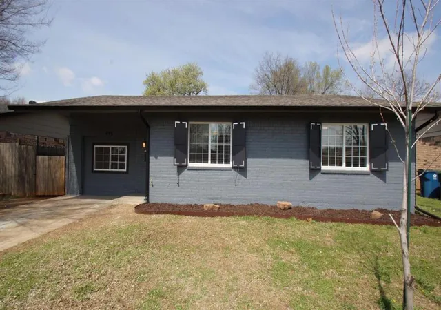 Single family home for sale at 413 Winding Ln, Edmond, OK 73003 | MLS# 1250094