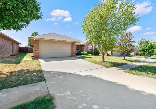 Photo 1 of Single family home for sale at 2420 Nw 196th Terrace, Edmond, OK 73012 | MLS# 1250114 | Listing updated on 2026-09-29