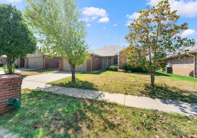 Photo 3 of Single family home for sale at 2420 Nw 196th Terrace, Edmond, OK 73012 | MLS# 1250114 | Listing updated on 2026-09-29