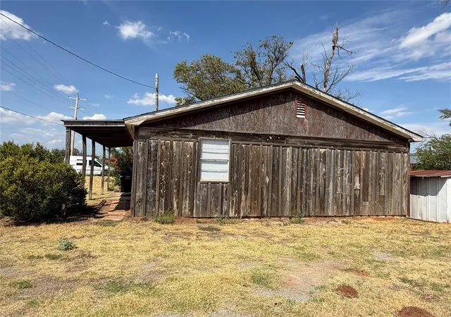 Photo 3 of Single family home for sale at 311 Highway 44, Burns Flat, OK 73624 | MLS# 1250126 | Listing updated on 2026-09-20