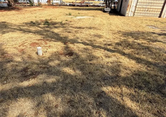 Photo 4 of Single family home for sale at 311 Highway 44, Burns Flat, OK 73624 | MLS# 1250126 | Listing updated on 2026-09-20