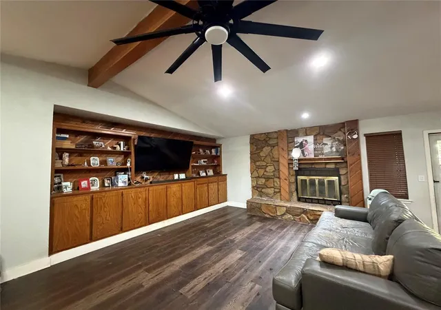 Photo 3 of Single family home for sale at 113 Lochwood Ln, Yukon, OK 73099 | MLS# 1250134 | Listing updated on 2026-09-20