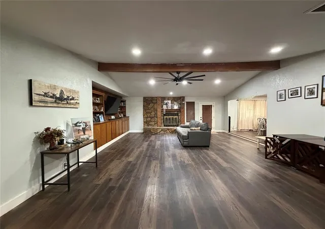 Photo 3 of Single family home for sale at 113 Lochwood Ln, Yukon, OK 73099 | MLS# 1250134 | Listing updated on 2026-09-20