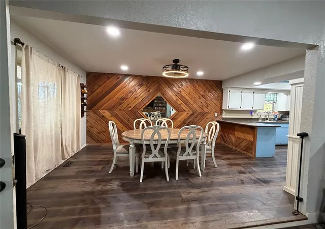 Photo 4 of Single family home for sale at 113 Lochwood Ln, Yukon, OK 73099 | MLS# 1250134 | Listing updated on 2026-09-20