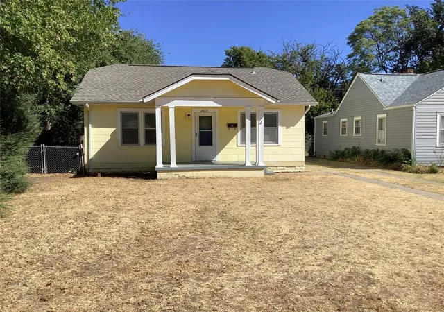 Photo 1 of Sale Pending at 2615 Nw 40th Street, Oklahoma City, OK 73112 | MLS# 1250160 | Listing updated on 2026-10-07