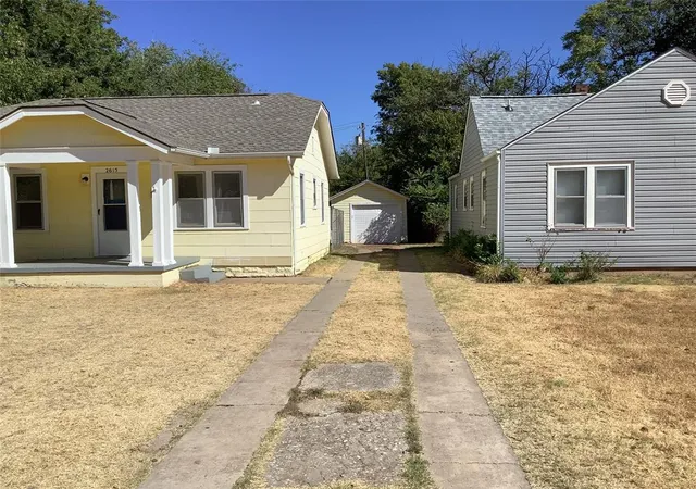 Photo 3 of Sale Pending at 2615 Nw 40th Street, Oklahoma City, OK 73112 | MLS# 1250160 | Listing updated on 2026-10-07