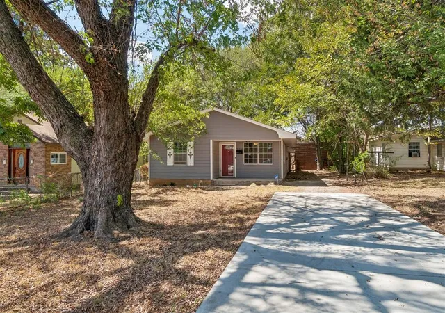 Single family home for sale at 304 S 4th Street, Noble, OK 73068 | MLS# 1250162